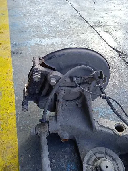 Puente Trasero para Opel Astra J Lim.