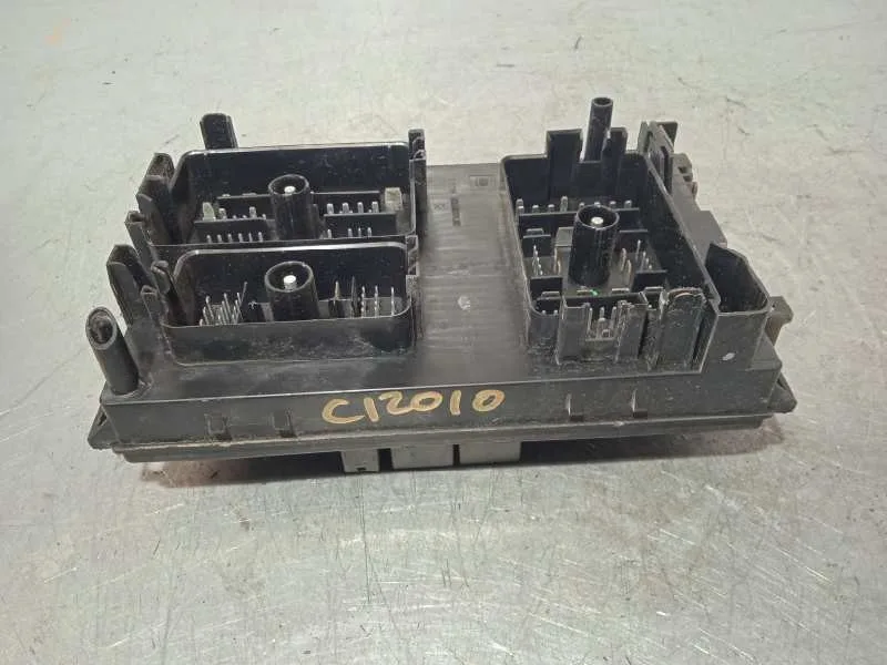 Caja Reles / Fusibles para Opel Astra J Lim.