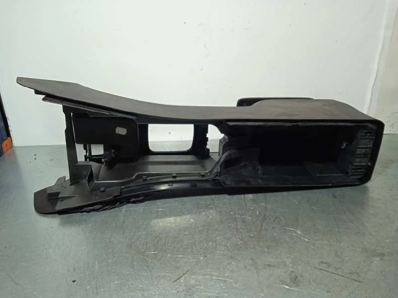 Consola Central para Mercedes-Benz Clase B (W245)