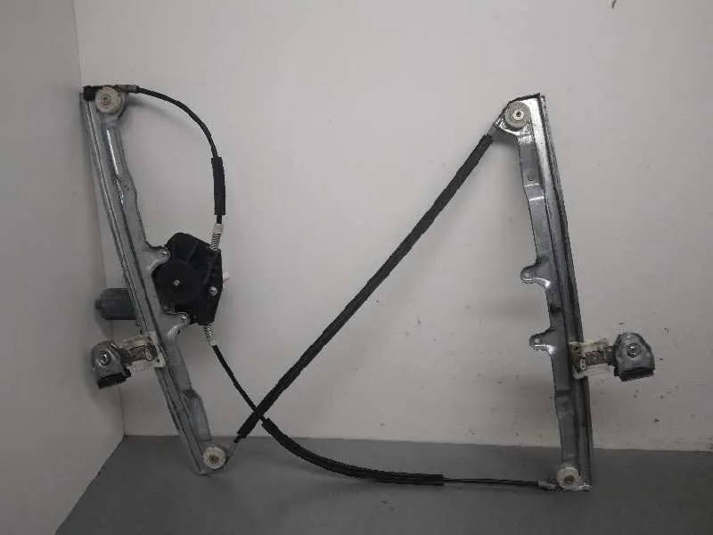 Elevalunas Delantero Derecho para Mitsubishi Colt Berlina 3 (Cz)
