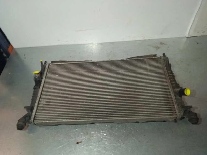 Radiador Agua para Ford Focus Berlina (Cap)
