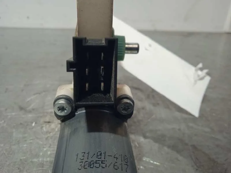 Motor Elevalunas Delantero Izquierdo para Mercedes-Benz Clase B (W245)