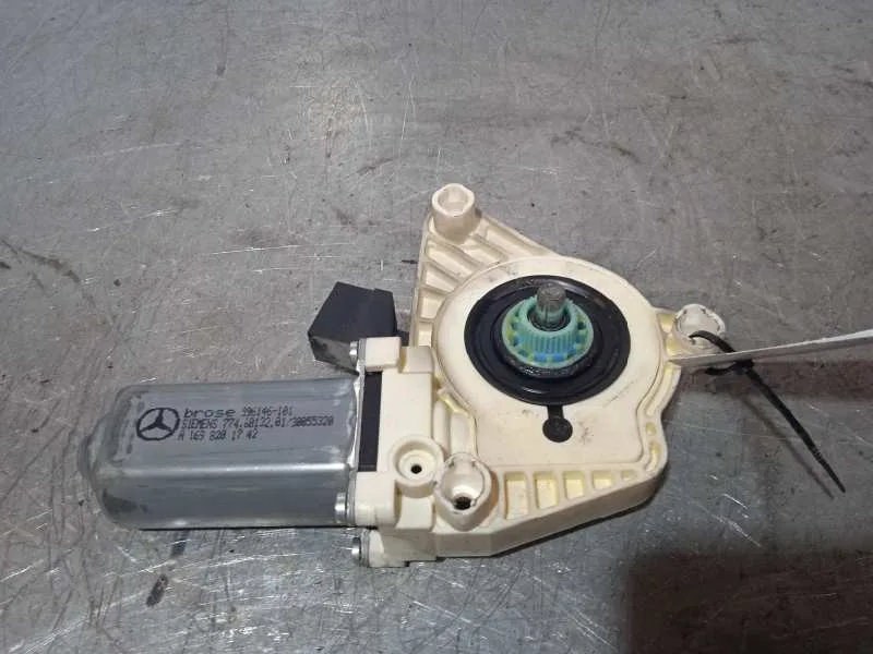 Motor Elevalunas Delantero Izquierdo para Mercedes-Benz Clase B (W245)