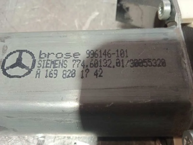 Motor Elevalunas Delantero Izquierdo para Mercedes-Benz Clase B (W245)