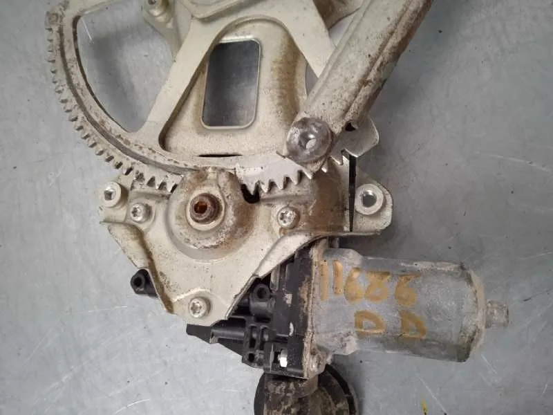 Elevalunas Delantero Derecho para Toyota Urban Cruiser