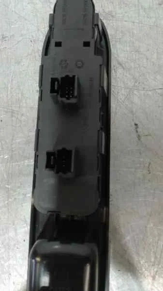 Mando Elevalunas Delantero Izquierdo para Peugeot 307 (S1)