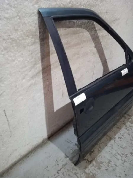 Puerta Delantera Derecha para Nissan Terrano/Terrano.ii (R20)