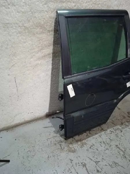 Puerta Trasera Izquierda para Nissan Terrano/Terrano.ii (R20)
