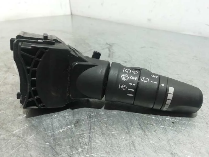 Mando Limpia para Nissan Terrano/Terrano.ii (R20)