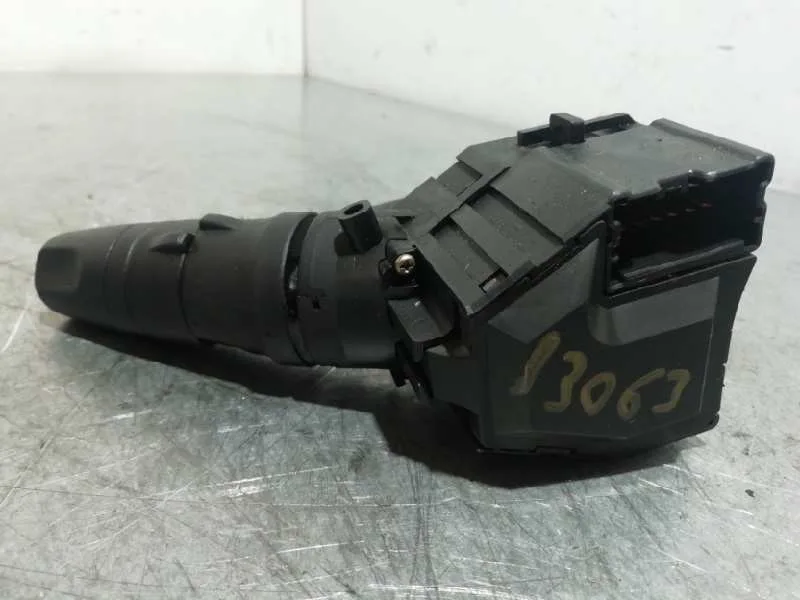 Mando Limpia para Nissan Terrano/Terrano.ii (R20)