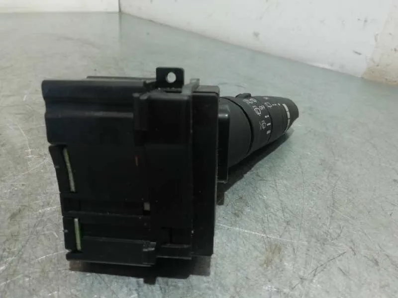 Mando Limpia para Nissan Terrano/Terrano.ii (R20)