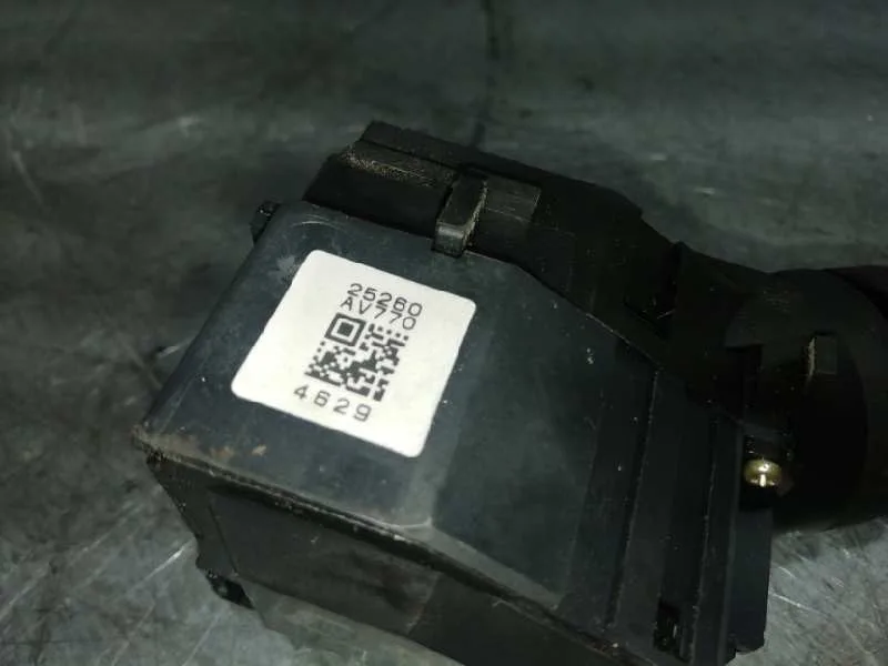 Mando Limpia para Nissan Terrano/Terrano.ii (R20)