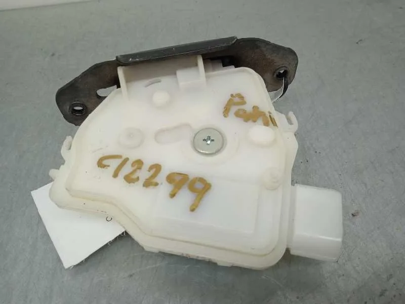 Cerradura Maletero / Porton para Toyota Auris