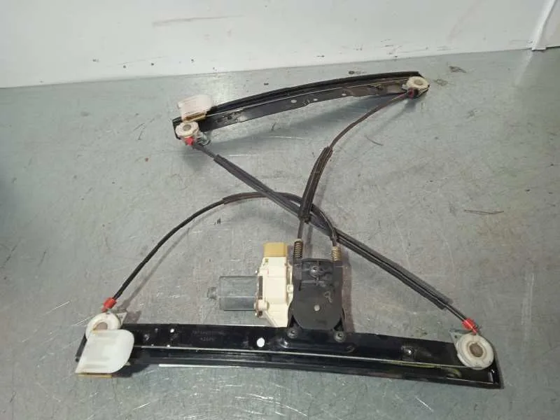 Elevalunas Delantero Derecho para Ford Mondeo Ber. (Ca2)