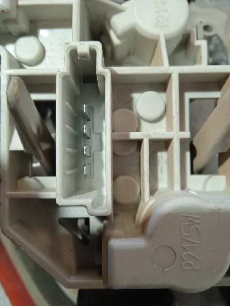 Piloto Trasero Izquierdo Interior para Ford Mondeo Ber. (Ca2)