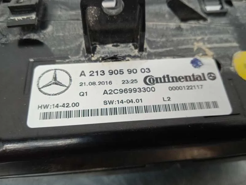 Mando Climatizador para Mercedes-Benz Clase E Lim. (W213)