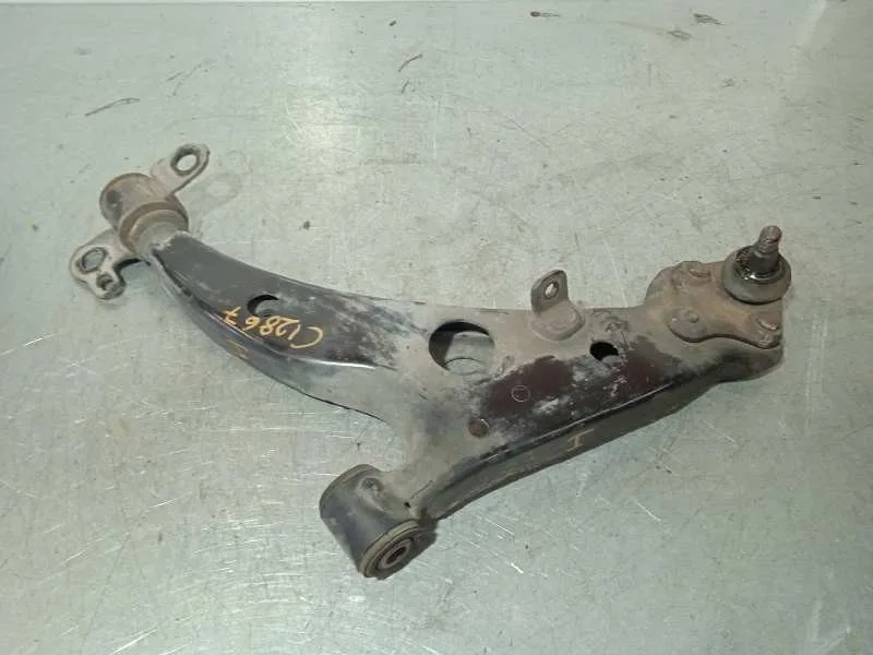 Brazo Suspension Inferior Delantero Izquierdo para Toyota Rav 4 Funcruiser (A1)