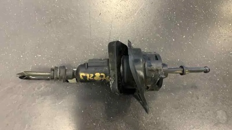 Bombin Embrague para Ford Focus Berlina (Cap)