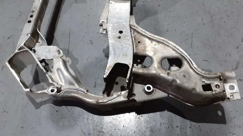 Puente Delantero para Bmw Serie 1 Berlina (E81/E87)