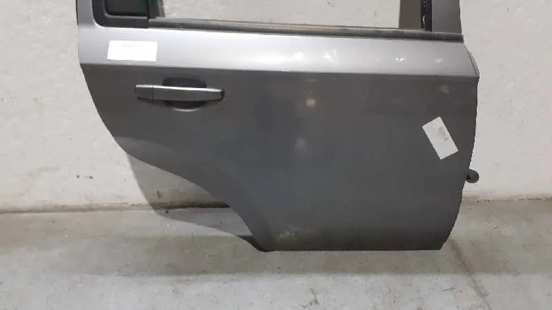 Puerta Trasera Derecha para Chevrolet Aveo