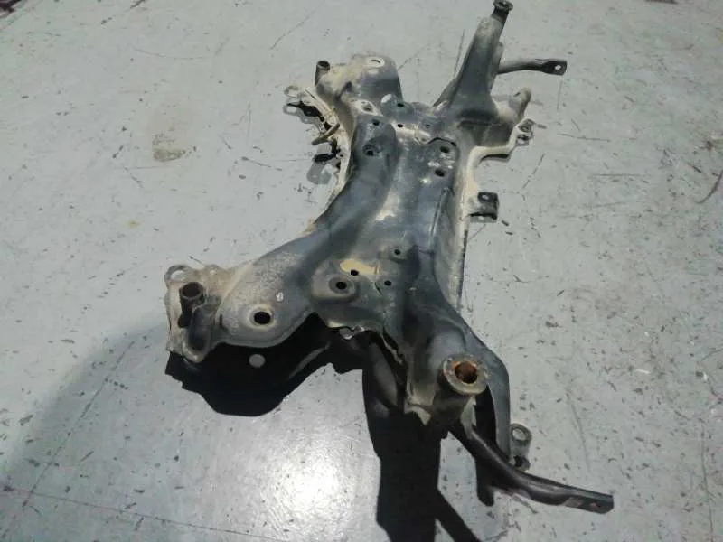 Puente Delantero para Toyota Prius (Nhw30)