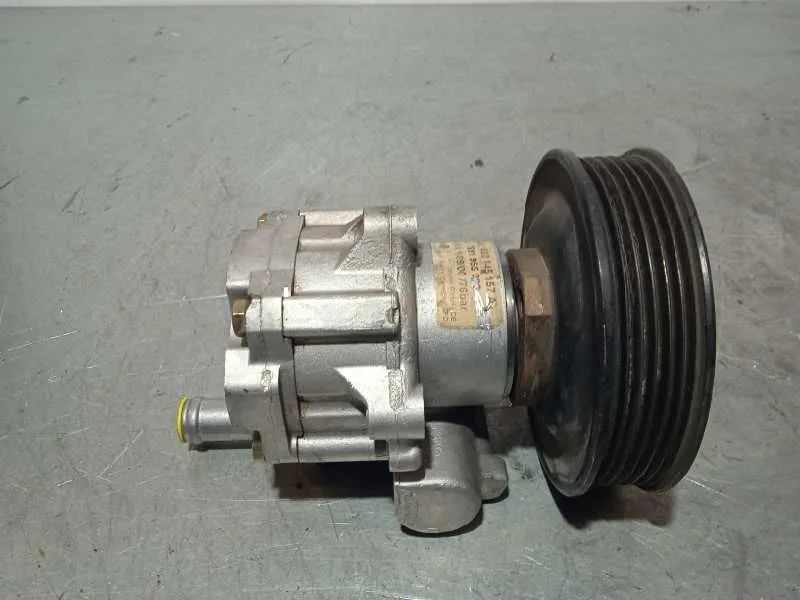 Bomba Direccion para Volkswagen Polo Berlina (6N2)
