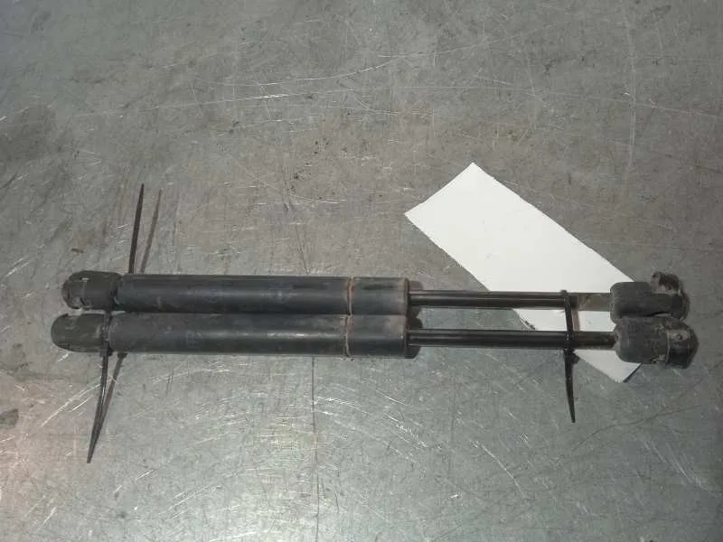 Amortiguadores Maletero / Porton para Nissan Primera Berlina (P12)