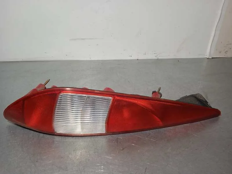 Piloto Trasero Izquierdo para Ford Mondeo Berlina (Ge)