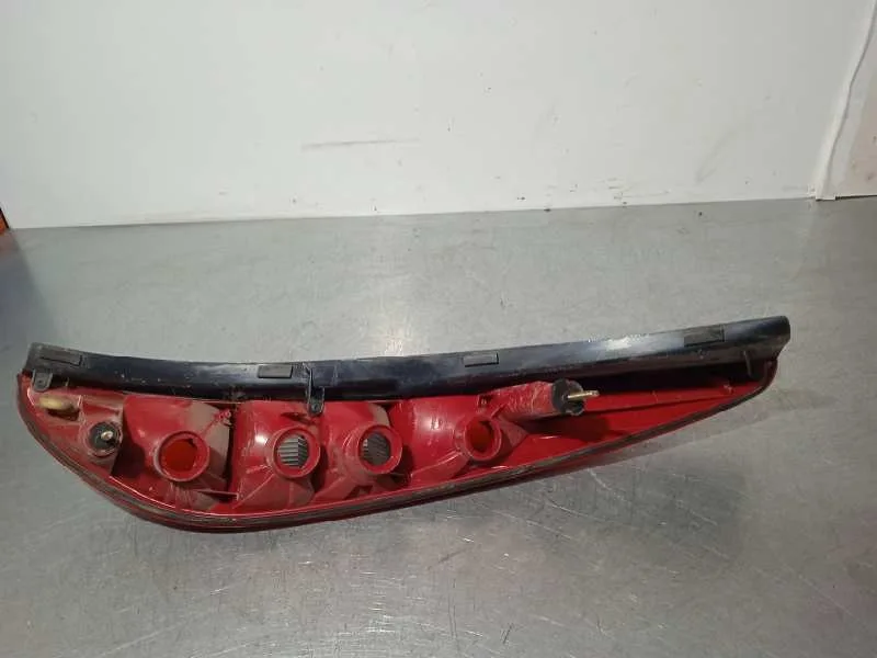 Piloto Trasero Izquierdo para Ford Mondeo Berlina (Ge)