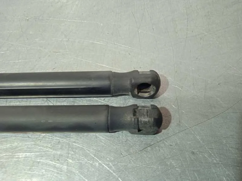 Amortiguadores Maletero / Porton para Ford Focus Turnier (Cb4)