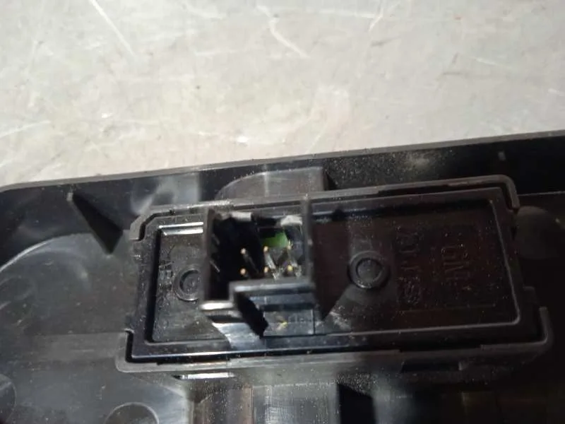 Mando Elevalunas Delantero Derecho para Opel Astra H Ber.