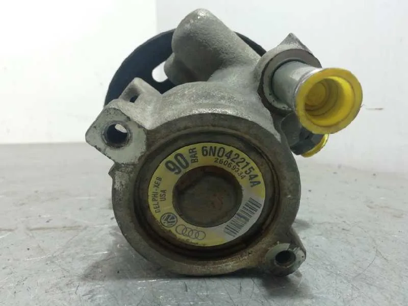 Bomba Direccion para Volkswagen Polo Berlina (6N1)