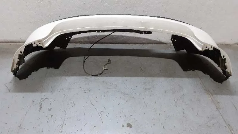 Paragolpes Trasero para Volkswagen Golf V Berlina (1K1)