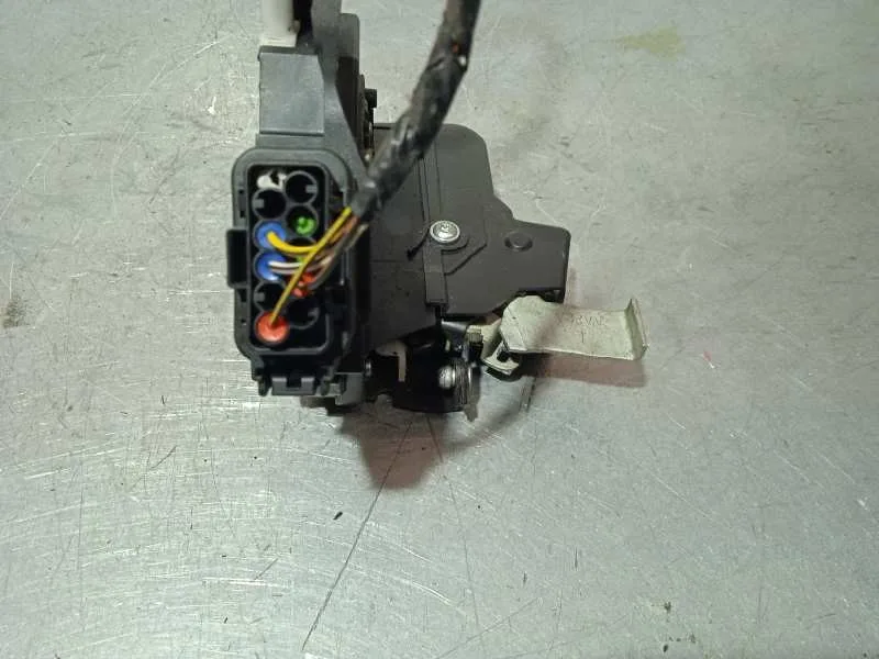 Cerradura Puerta Trasera Izquierda para Ford Focus Turnier (Cb4)