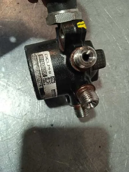 Rampa Inyectora para Ford Focus Berlina (Cak)