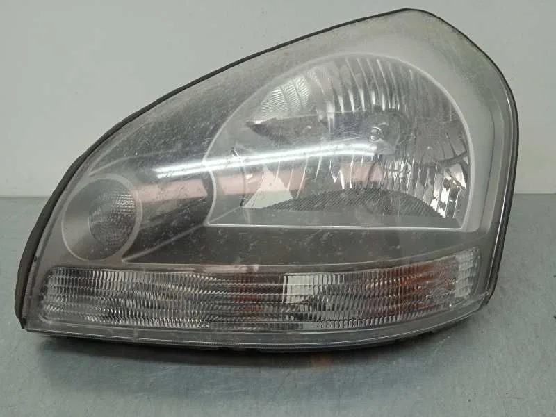 Faro Izquierdo para Hyundai Tucson (Jm)