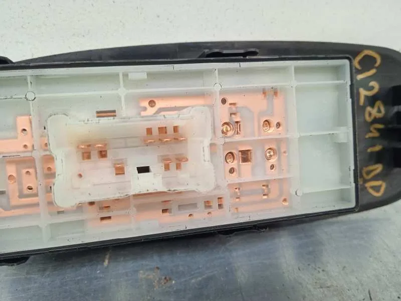 Mando Elevalunas Delantero Derecho para Renault Kadjar