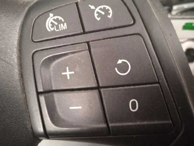 Volante para Volvo V40