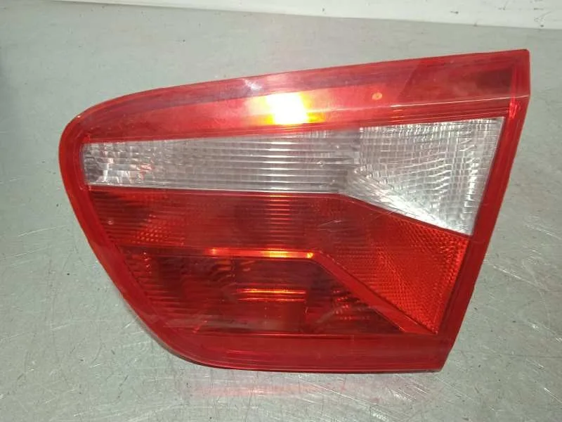 Piloto Trasero Derecho Interior para Seat Ibiza St (6J8)