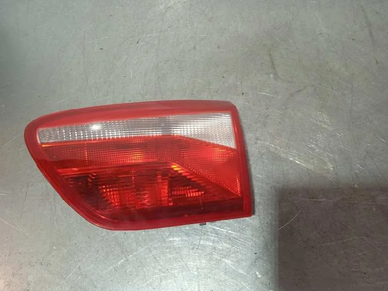 Piloto Trasero Derecho Interior para Seat Ibiza St (6J8)