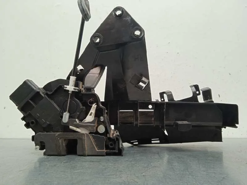 Cerradura Puerta Delantera Derecha para Ford Focus Lim. (Cb4)