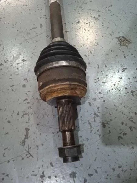 Transmision Delantera Derecha para Nissan Nv 400