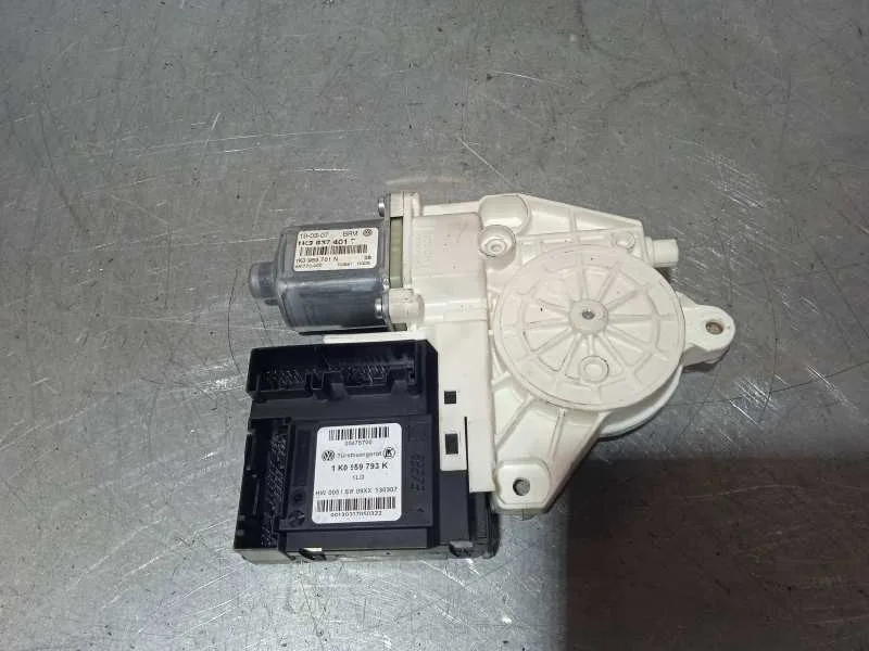 Motor Elevalunas Delantero Izquierdo para Volkswagen Golf V Berlina (1K1)
