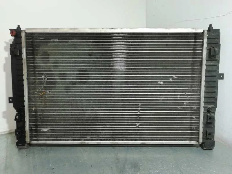 Radiador Agua para Volkswagen Passat Berlina (3B3)