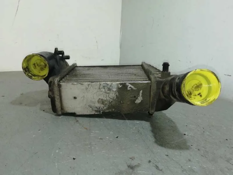 Intercooler para Volkswagen Passat Berlina (3B3)
