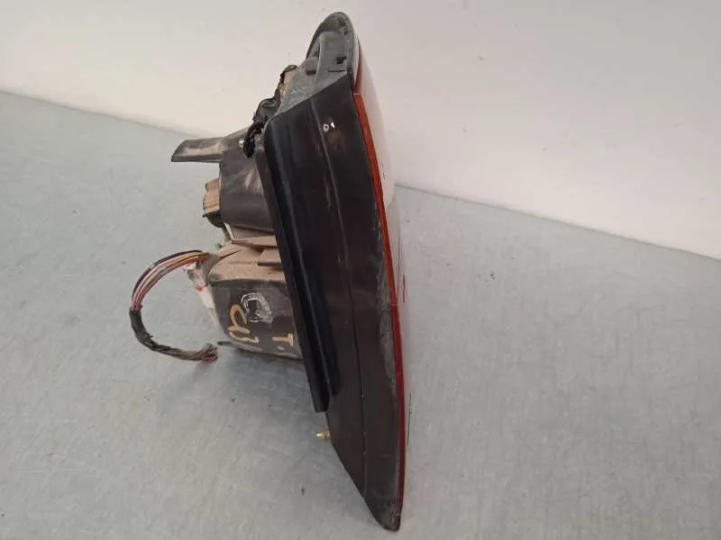 Piloto Trasero Derecho para Nissan Almera (N15)