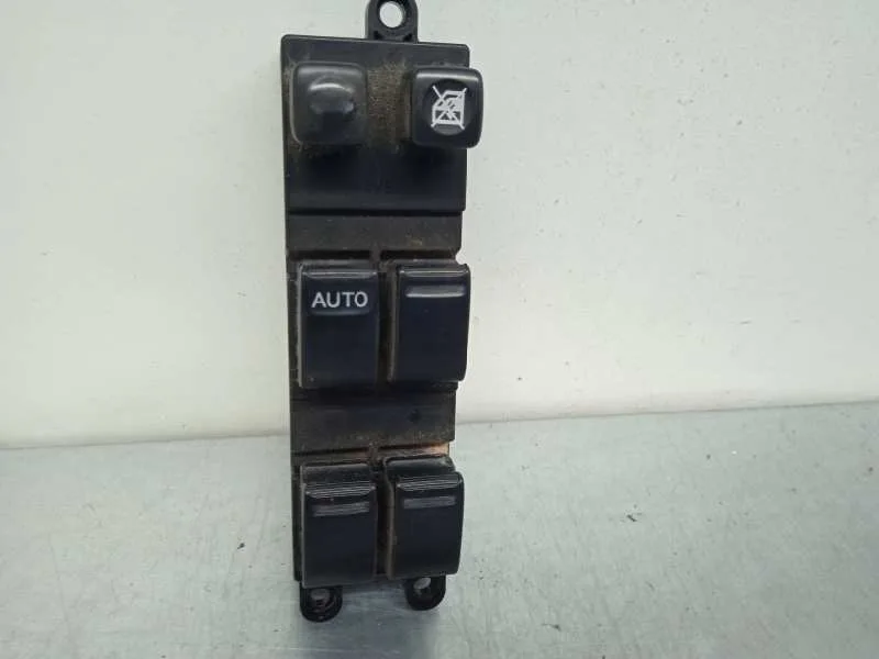 Mando Elevalunas Delantero Izquierdo para Nissan Primera Berlina (P12)
