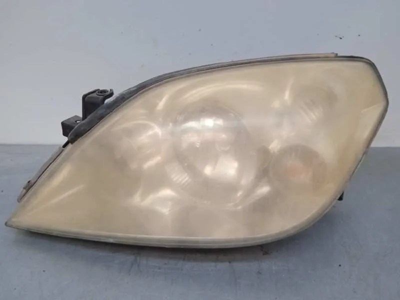 Faro Izquierdo para Nissan Primera Berlina (P12)