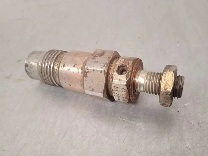 Inyector para Nissan Almera (N15)
