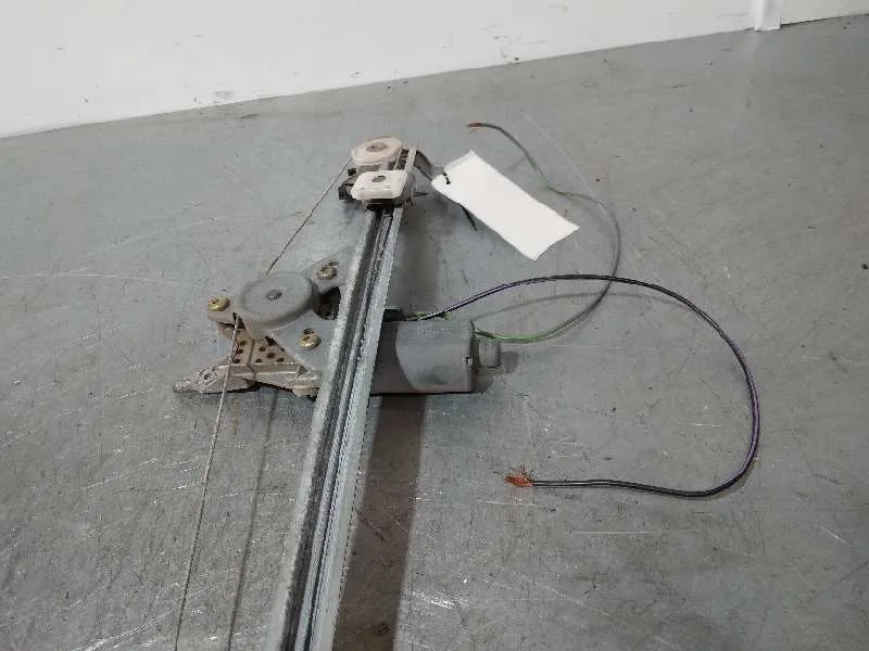 Elevalunas Trasero Derecho para Mercedes-Benz Clase C (W202) Berlina